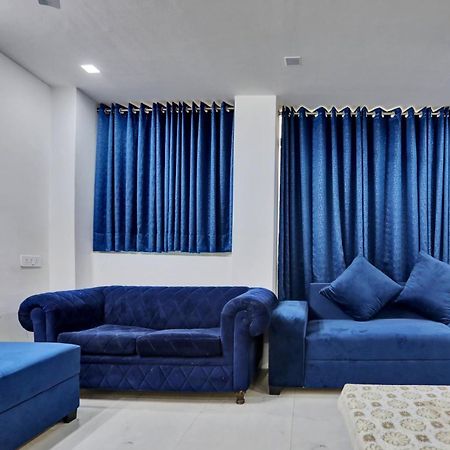 Hotel Super Townhouse The Arrow Near Lotus Temple Nuova Delhi Esterno foto
